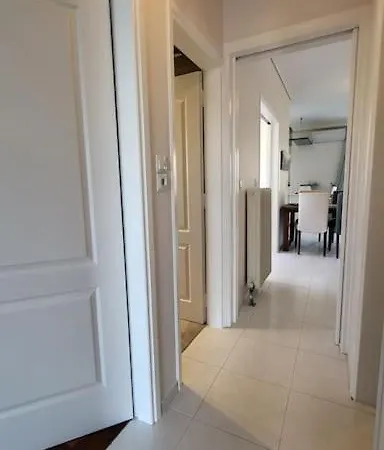 Spacious Flat With Panoramic Rooftop