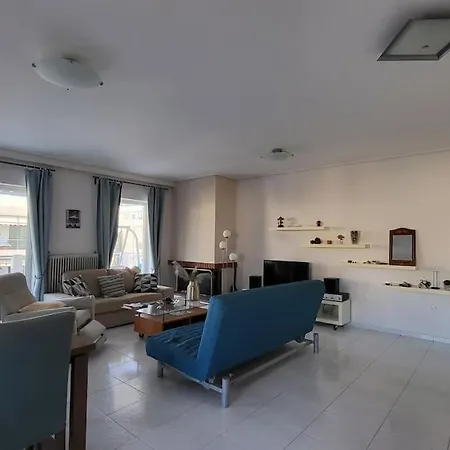 Spacious Flat With Panoramic Rooftop