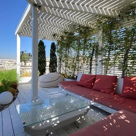 Apartment Spacious Flat With Panoramic Rooftop Athens